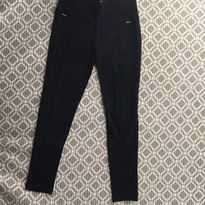 SZ M Mine black leggings w/zippered pockets